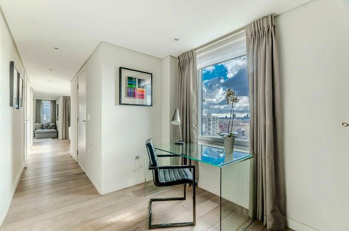 4 Bedroom Flat To Rent In Merchant Square East, Paddington, London, W2