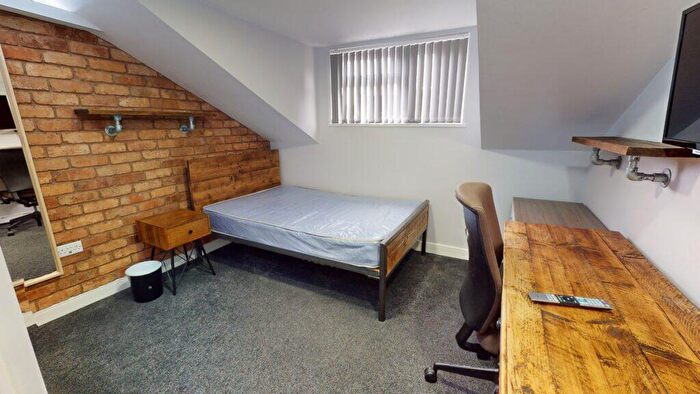 5 Bedroom House To Rent In Exeter Road, Selly Oak, Birmingham, B29