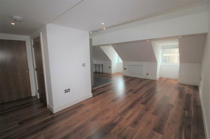 1 Bedroom Apartment To Rent In The Shamrock, Regatta Quay, Ipswich, IP4