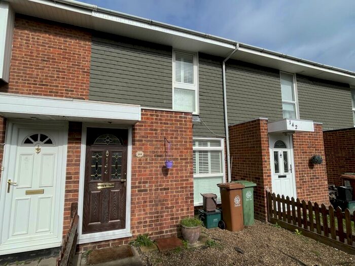 3 Bedroom Terraced House To Rent In St James Road, Sutton, Surrey, SM1