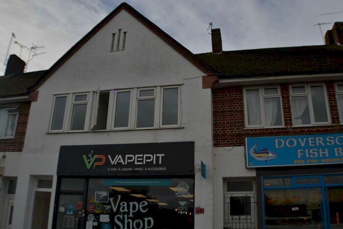 2 Bedroom Flat To Rent In Dovers Green Road, Reigate, RH2