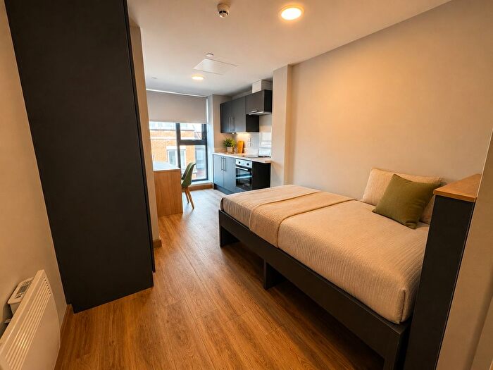 1 Bedroom Flat To Rent In Heathcoat Street, Nottingham, Nottinghamshire, NG1