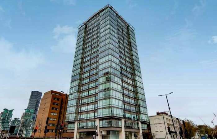 2 Bedroom Flat To Rent In Grosvenor Road, Westminster, London, SW1V