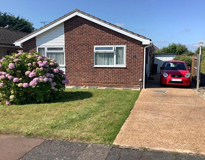 3 Bedroom Detached Bungalow To Rent In The Meers, Kirby Cross, CO13