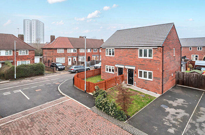 2 Bedroom Semi Detached House For Sale In Parklands Court, Seacroft, Leeds, LS14