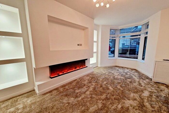 3 Bedroom Terraced House To Rent In Bolton Road, Blackburn, BB2