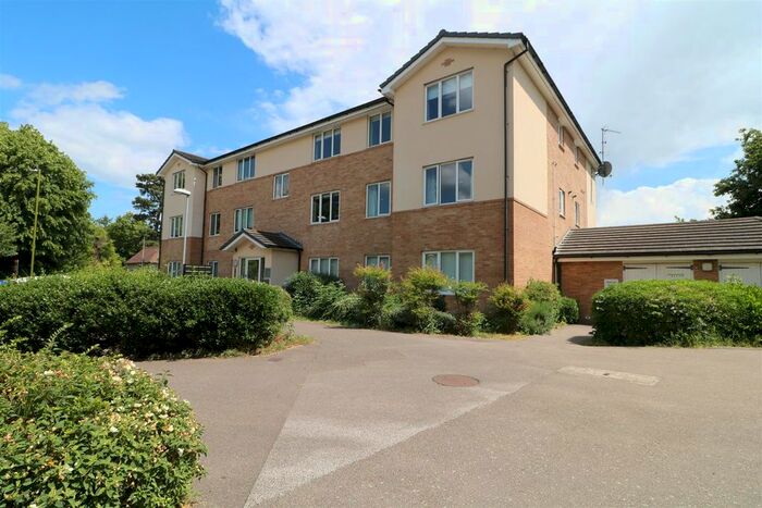 2 Bedroom Flat To Rent In Hertford Road, Hoddesdon, EN11