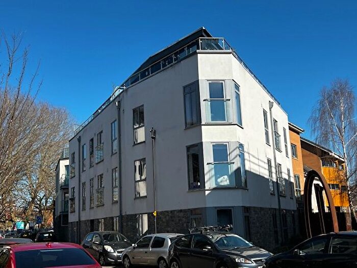 1 Bedroom Flat To Rent In Barton Road, Bristol, BS2