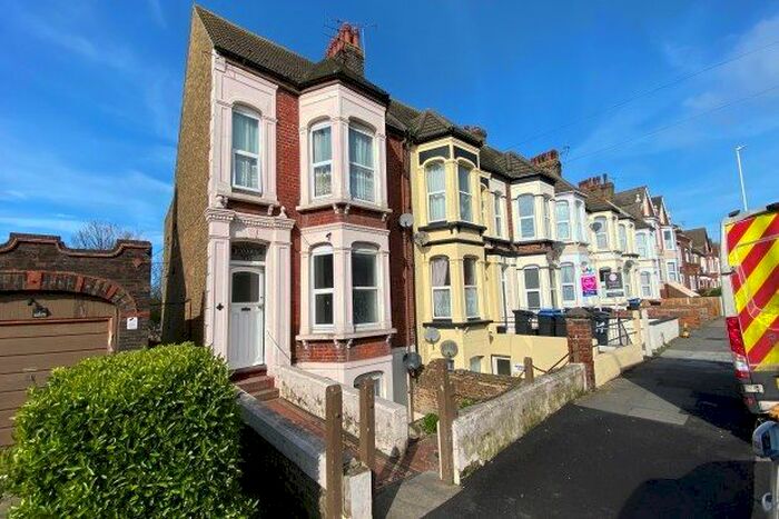 1 Bedroom Flat To Rent In Ramsgate Road, Margate, CT9