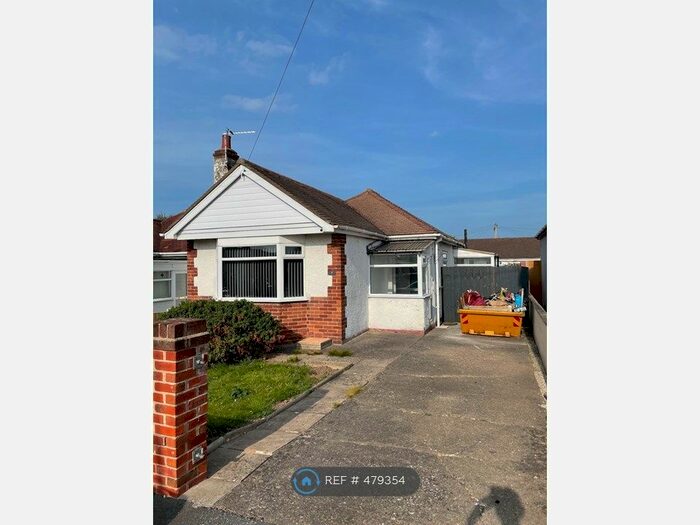 2 Bedroom Bungalow To Rent In Shaun Close, Rhyl, LL18