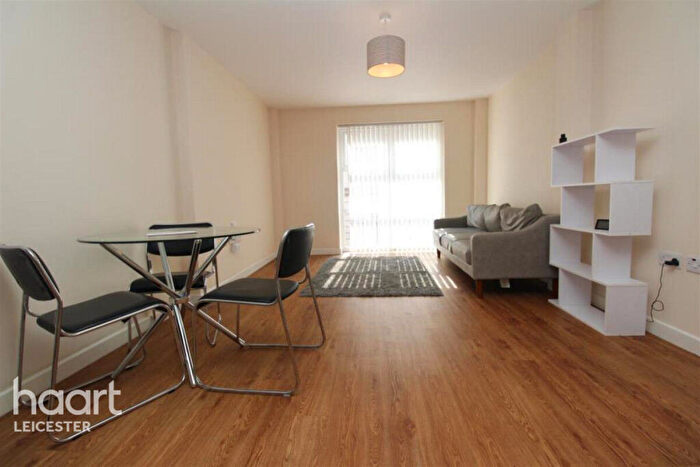 3 Bedroom Flat To Rent In Church Street, Leicester, LE1