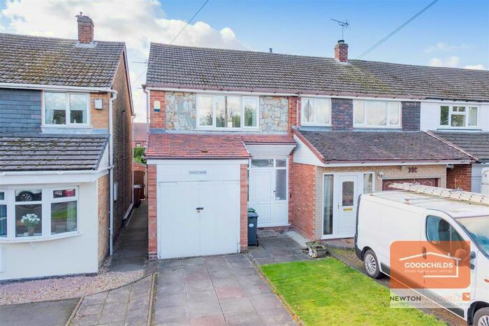 2 Bedroom Semi-Detached House To Rent In Poole Crescent, Brownhills, Walsall WS8