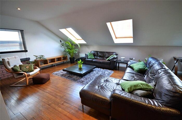 3 Bedroom Apartment To Rent In Perfume Factory, Chester Road, Manchester, M16