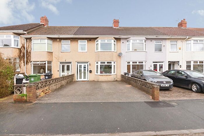 3 Bedroom Terraced House For Sale In Ilchester Crescent, Bristol, Somerset, BS13