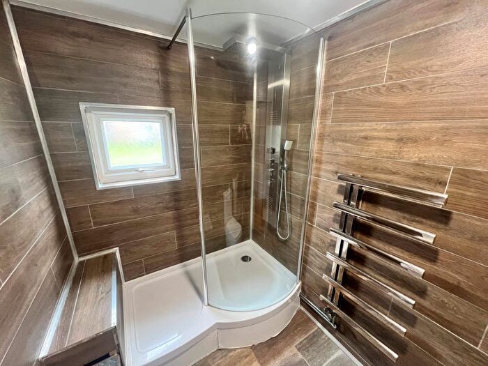 2 Bedroom Apartment To Rent In Hemel Hempstead, Hertfordshire, HP2