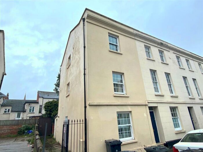 4 Bedroom End Of Terrace House To Rent In Oxford Street, Gloucester, GL1