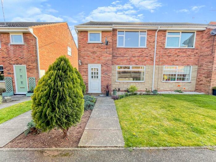 1 Bedroom Flat To Rent In Catesby Drive, Kingswinford, DY6