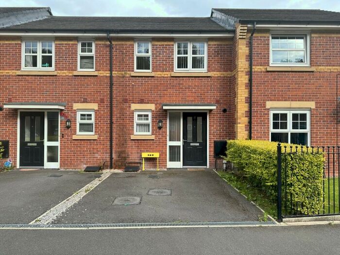 2 Bedroom Semi-Detached House To Rent In Hemlock Way, M9