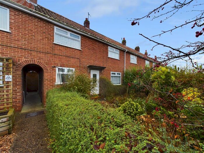 3 Bedroom Property For Sale In Nafferton Road, Wansford, Driffield, YO25