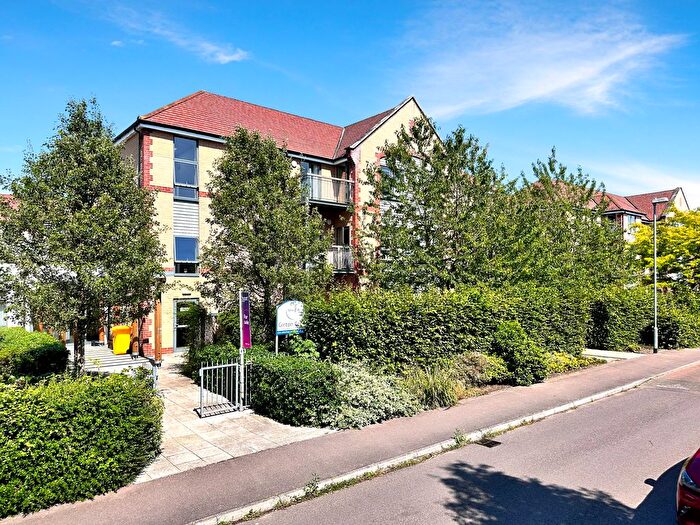 2 Bedroom Flat For Sale In Wellbrook Way, Girton, CB3