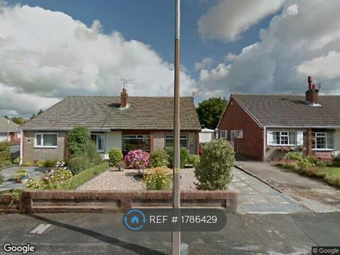 2 Bedroom Bungalow To Rent In Green Drive, Preston, PR2