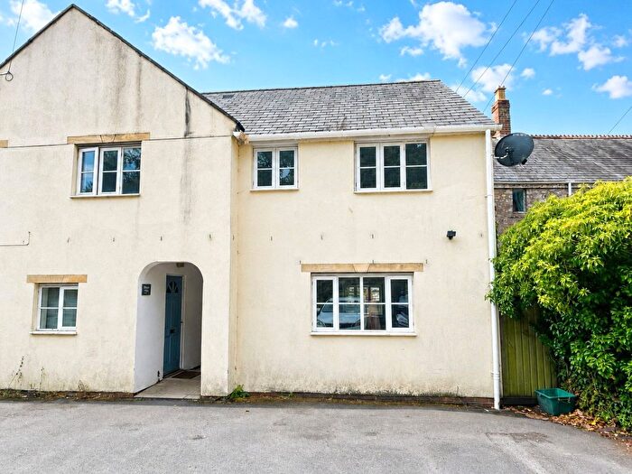 2 Bedroom Semi Detached House For Sale In Combe Street, Chard, TA20