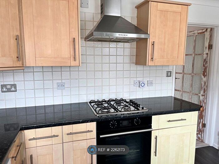 3 Bedroom Terraced House To Rent In Wheatcroft Grove, Rainham Kent - Gillingham, ME8