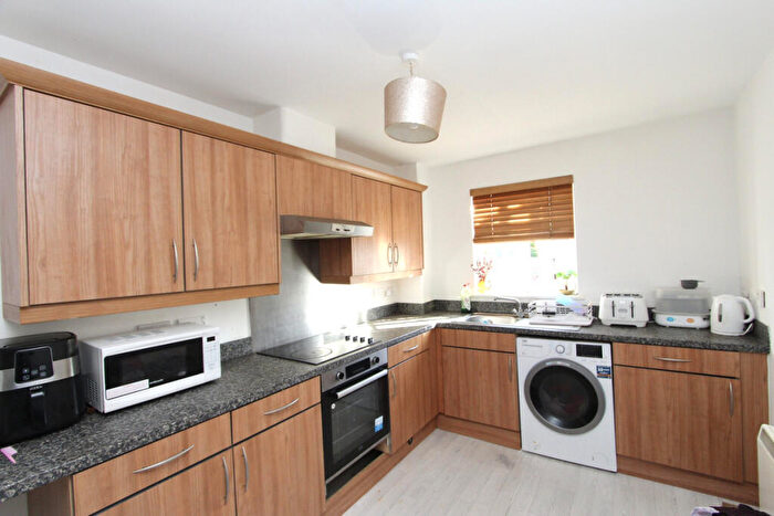 3 Bedroom Flat For Sale In Barclay Drive, Johnstone, PA5