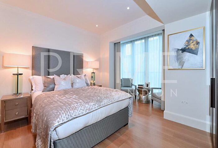 2 Bedroom Flat To Rent In Duke Street, Mayfair, London, W1K