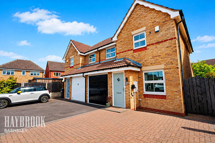3 Bedroom Semi Detached House For Sale In Tor Close, Monk Bretton, S71