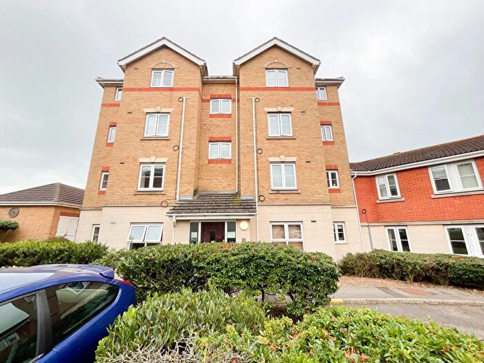 1 Bedroom Flat For Sale In Collier Way, Southend-on-Sea, SS1