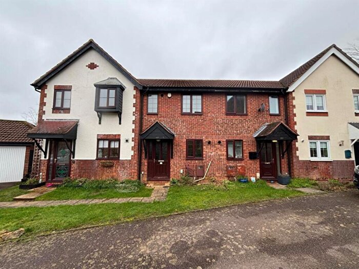 2 Bedroom House To Rent In Springfield Avenue, Thrapston, NN14