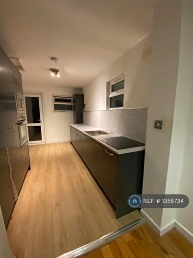 2 Bedroom Maisonette To Rent In Corporation Street, London, E15