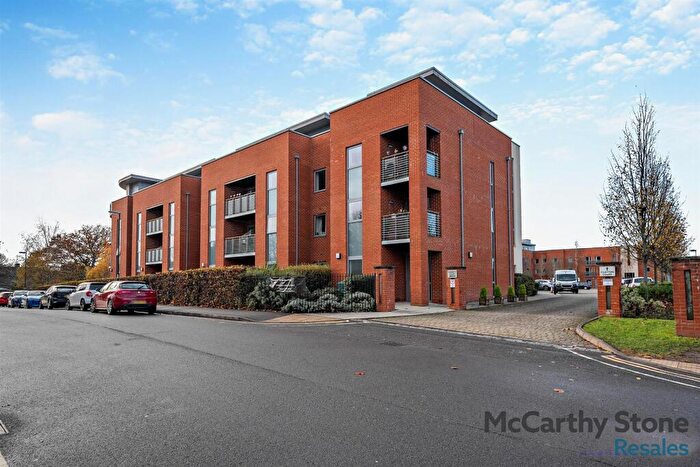 1 Bedroom Apartment For Sale In Corbett Court The Brow, Burgess Hill, RH15