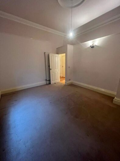 1 Bedroom Flat To Rent In A Portland Towers Off Grenfell Road, LE2