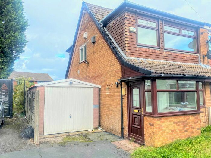 3 Bedroom Semi-Detached House To Rent In Dawn Close, Thatto Heath, St Helens, WA9