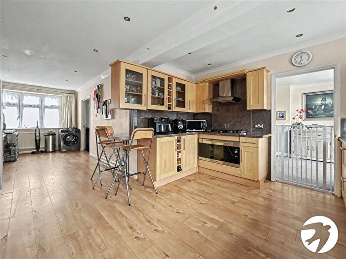 4 Bedroom End Of Terrace House For Sale In Ramillies Road, Sidcup, DA15