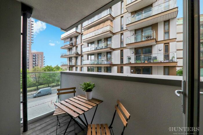 1 Bedroom Flat To Rent In Waterside Way, London, N17