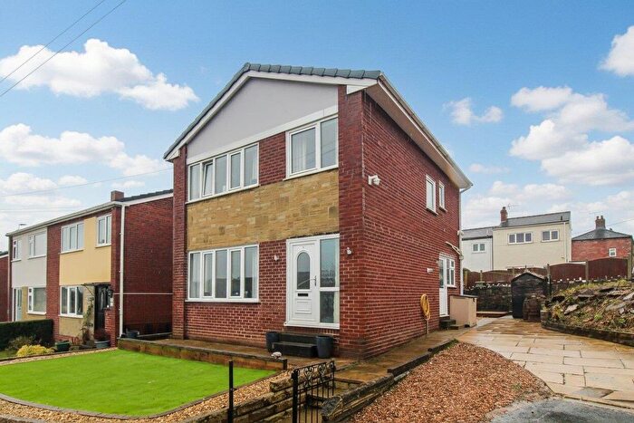 3 Bedroom Detached House For Sale In Thornhill Close, Middlestown, Wakefield, WF4