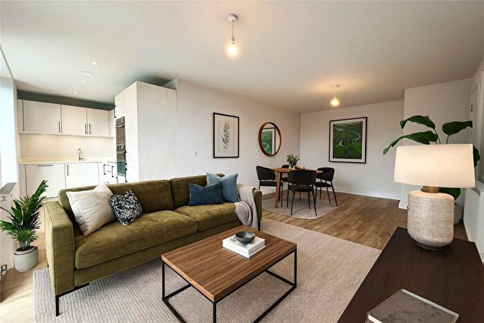 2 Bedroom Apartment To Rent In Watkins House, Bedminster, BS3