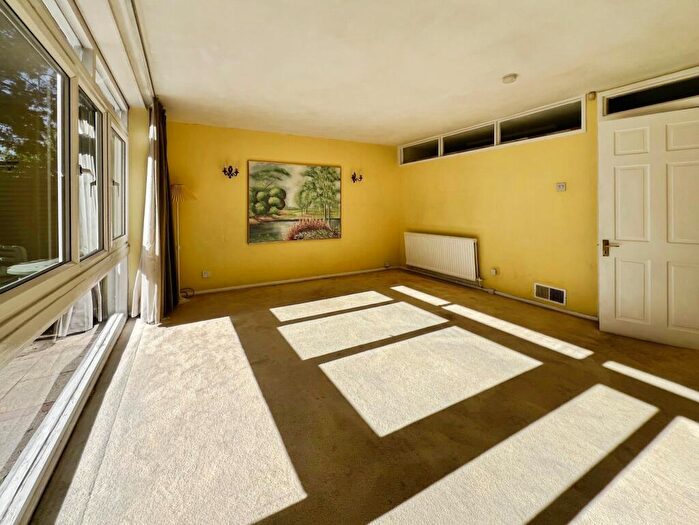 4 Bedroom House To Rent In Lingwood Close, Bassett, Southampton, SO16