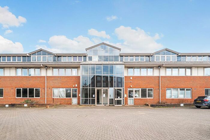 1 Bedroom Apartment To Rent In Cleeve Road, Leatherhead, KT22