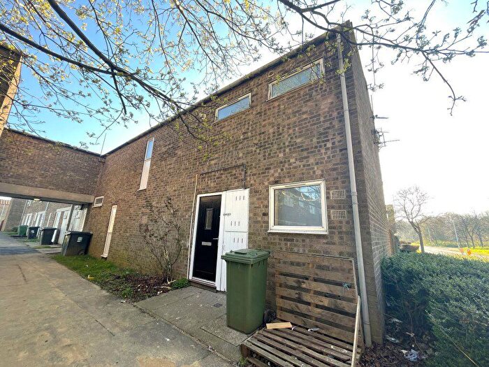 3 Bedroom Terraced House To Rent In Willonholt, Peterborough, PE3