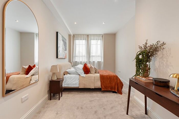 1 Bedroom Flat For Sale In Upper Market Street, Eastleigh, SO50