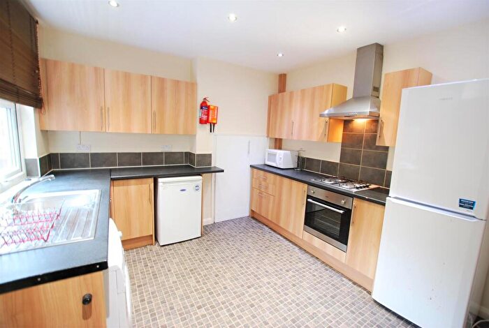 5 Bedroom Terraced House To Rent In Rossington Road, Hunters Bar, S11