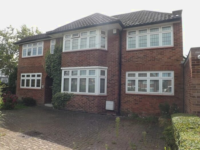 5 Bedroom Detached House To Rent In Harrowes Meade, Edgware, HA8