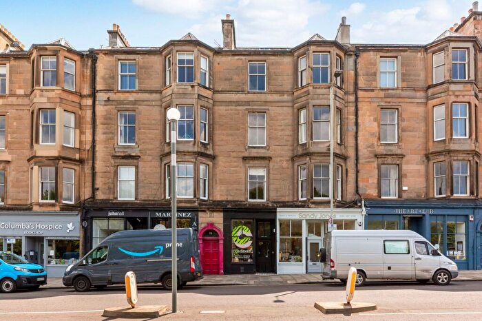 4 Bedroom Flat For Sale In Flat, Brandon Terrace, Edinburgh, EH3