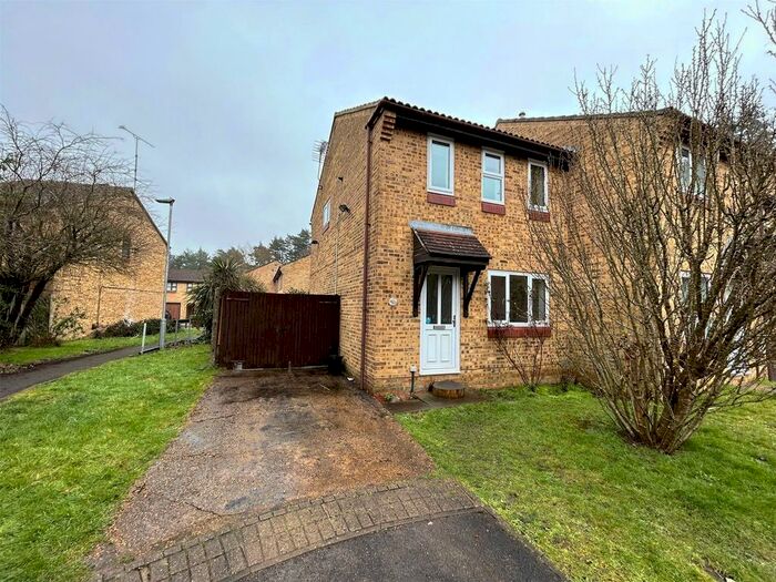 3 Bedroom End Of Terrace House To Rent In Burn Moor Chase, Bracknell, Berkshire, RG12