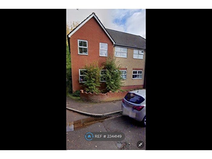 1 Bedroom Flat To Rent In Station Road, Camberley, GU16