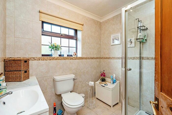 2 Bedroom Detached Bungalow For Sale In Beccles Road, St Olaves, Great Yarmouth, NR31